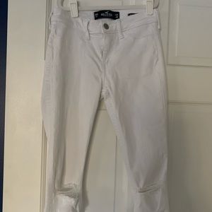 Hollister 23x28 slim white distressed jeans